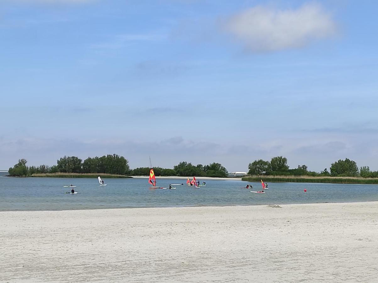 Appartement Ijsselmeer Makkum Strand Luaran gambar