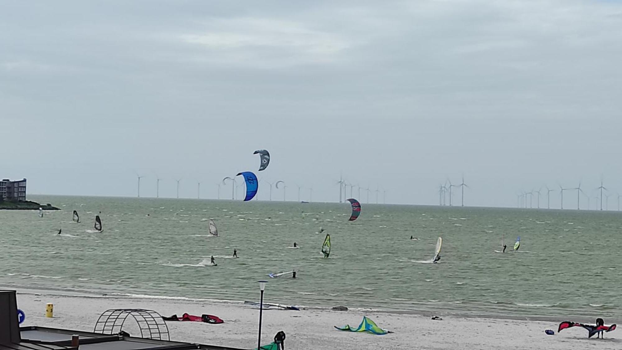 Appartement Ijsselmeer Makkum Strand Luaran gambar