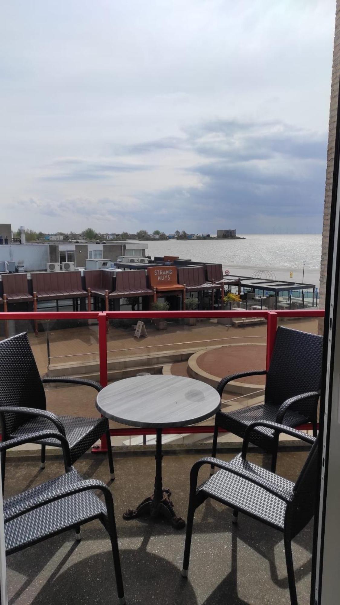 Appartement Ijsselmeer Makkum Strand Luaran gambar